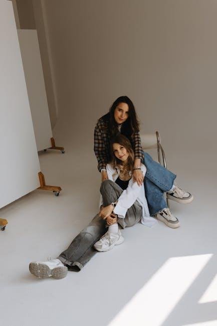 Elevating ⁢Casual Attire with White Sneakers