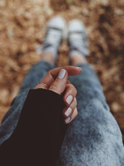 Casual Chic: Elevating Basic Outfits with Sneaker Choices